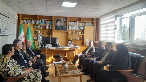 دیدار مسئولان سازمان امور اراضی با رئیس جهاد کشاورزی آذربایجان غربی
