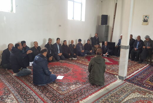 مشکلات باغداران پسته مرتفع می شود.