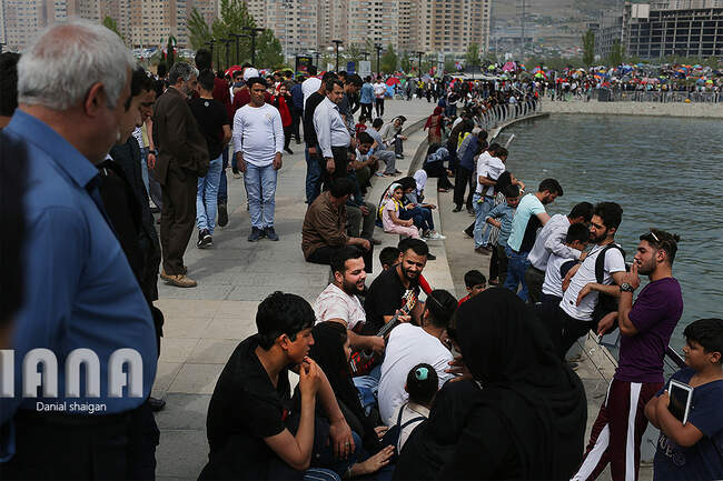 شهروندان تهرانی در مراسم روز طبیعت