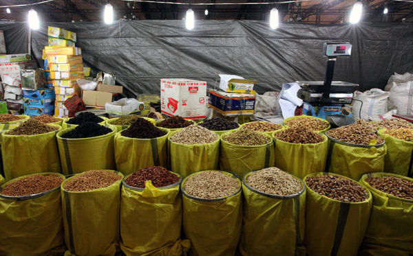 بازار برای ماه مهمانی آماده می‌شود 