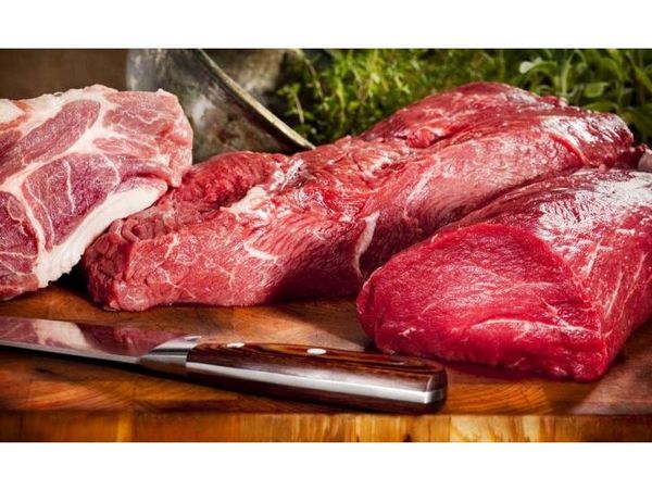 توزیع ۴۰۰ تن گوشت قرمز منجمد دولتی با قیمت ۴۰ هزار تومان