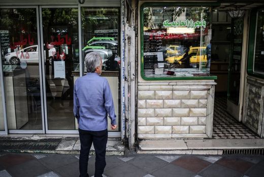 تلاش برای رفع مشکلات ارزی گردشگران خارجی