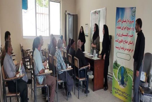 ۱۳ پایگاه نوآوری برای معرفی محصولات کم‌آب بر در آذربایجان‌غربی راه‌اندازی شد