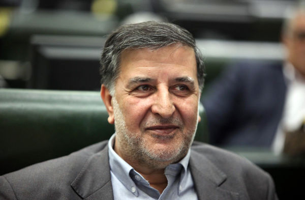  برنامه‌ریزی و مدیریت آب با وزارت نیرو است