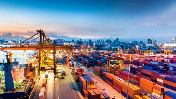 تخصیص ارز ترجیحی صد درصدی برای کالاهای اساسی/ ارز ترکیبی تایید نشد