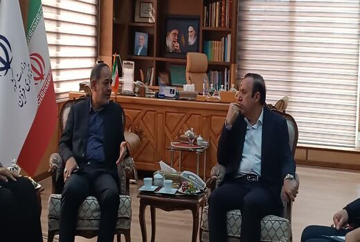 دیدار مدیرعامل سازمان تعاون روستایی ایران با استاندار قزوین / تأکید بر توسعه روستا بازارها و خرید حمایتی کشمش 
