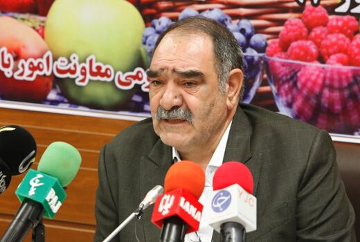 اولین سورتینگ پیاز زعفران کشور در شهرستان پاکدشت در حال ثبت است