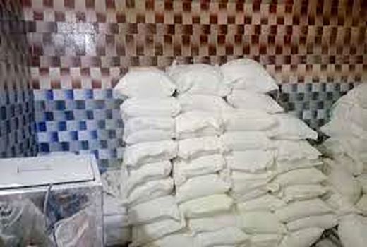 توزیع ماهانه بیش از ۱۵ هزار کیسه آرد  در دشت آزادگان