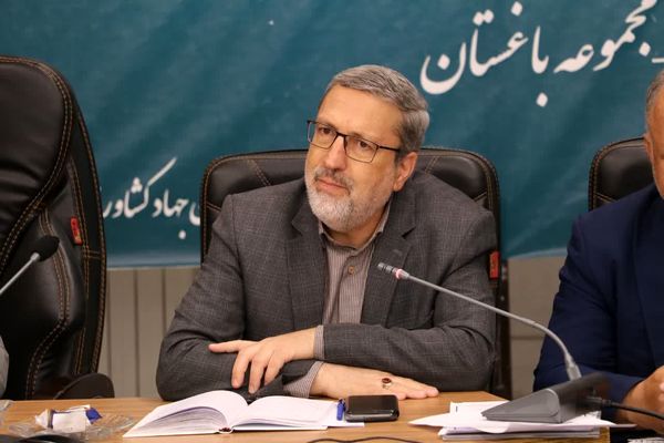 طرح توسعه ۲ هزار ۵۰۰ هکتار گلخانه برای قزوین در برنامه هفتم توسعه