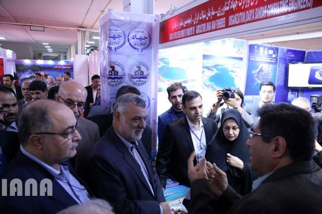 بازدید وزیر جهاد کشاورزی از چهارمین نمایشگاه بین المللی شیلات، آبزیان و غذاهای دریایی