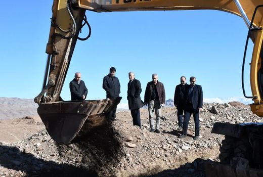 تجهیز اراضی شهرستان‌های مرند و جلفا به شبکه و سیستم‌های نوین آبیاری