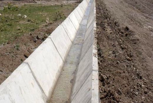 تکمیل یک کانال آبرسان کشاورزی در بیضا