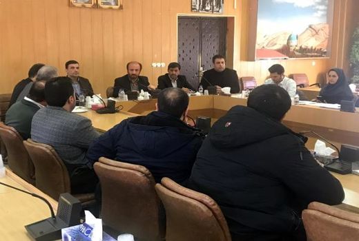 پرنده فروشی‌های حاشیه جاده‌ها در شهرستان دماوند ساماندهی می شود