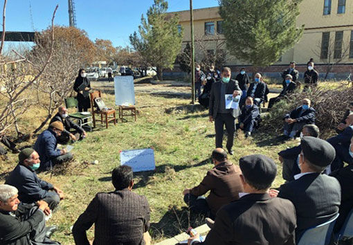 برگزاری دوره مهارتی پرورش درختان پسته در شهرستان بناب 