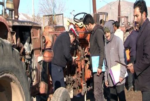 ۳۰ دستگاه ماشین‌آلات کشاورزی در شیروان پلاک‌گذاری می‌شود